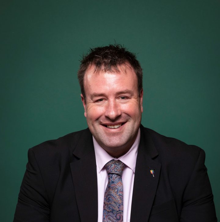 Stuart Roberts headshot