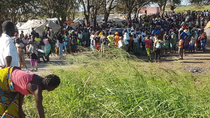 Cyclone IDAI displaced people in Zimbabwe by Marinho Nhambeto.