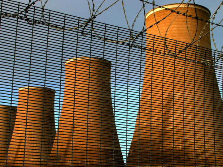 After the history of Chapelcross and other stations, nuclear is apparently off the Scottish agenda for good. Image: 私の写真, Creative Commons licence