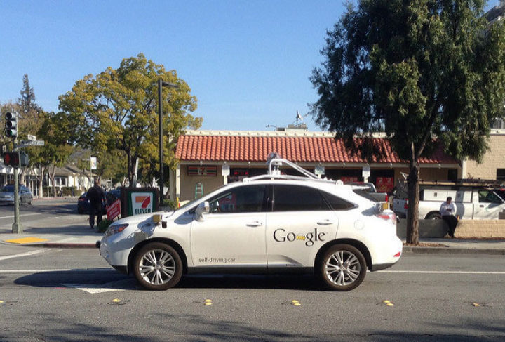 A Google self-driving car on the streets of Palo Alto, CA. Image: Ed and Eddie, creative commons licence