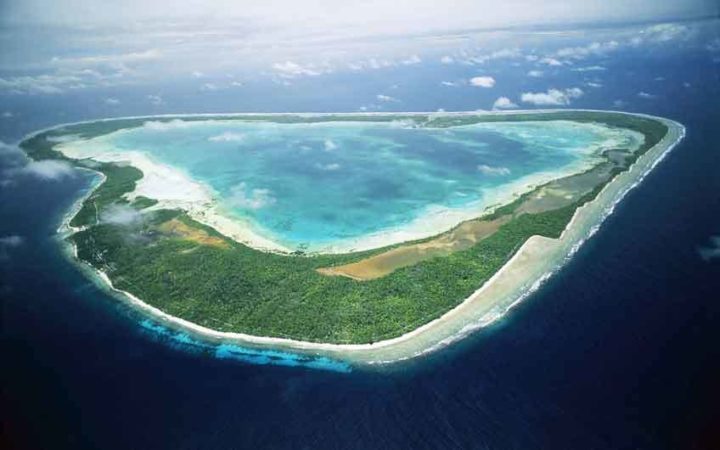 Low-lying Pacific Islands may disappear as sea levels rise. Image: Charly W. Karl, Creative Commons licence