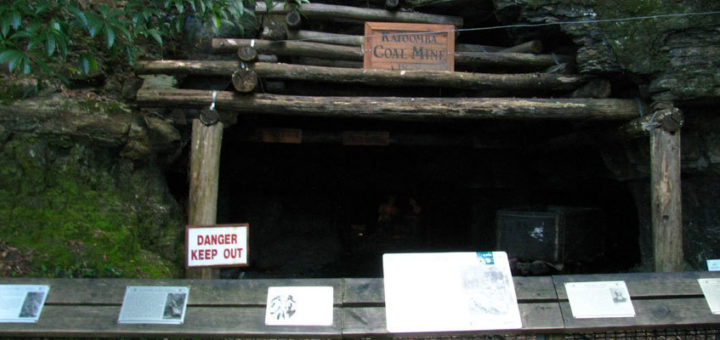 Coal mining has been a no-go area for investors, in many nations. Image: Leslie Lewis, CC Licence