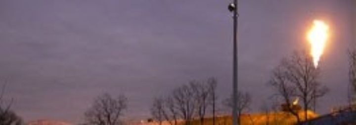 Fracking has been successful in the US, but is unproven in the UK. Image: Dustin Gray, Creative Commons licence